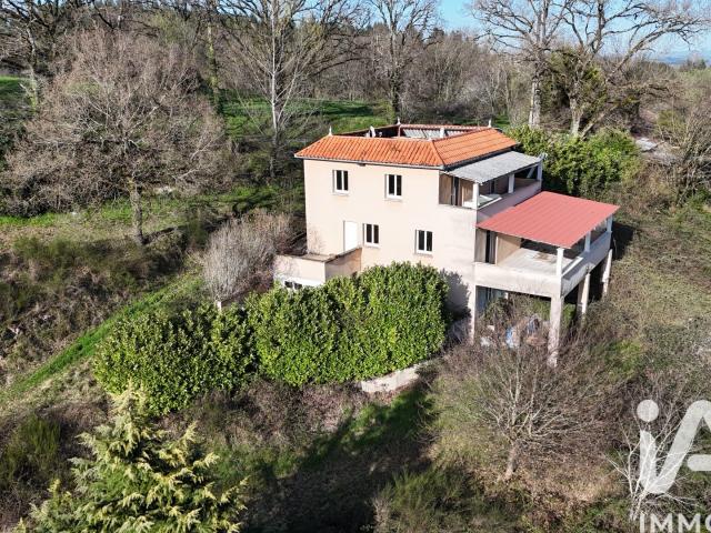 Maison 2 pièces 163 m²