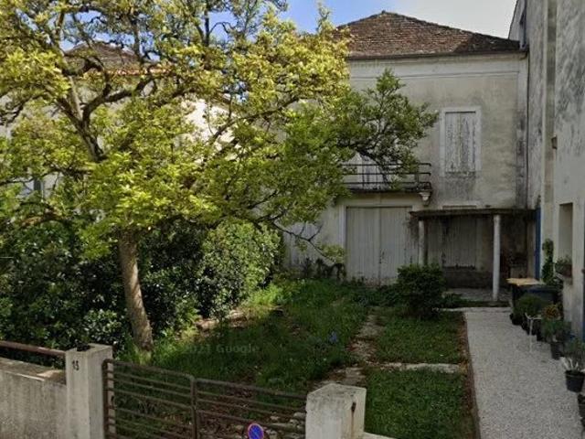 Maison 2 pièces 170 m²
