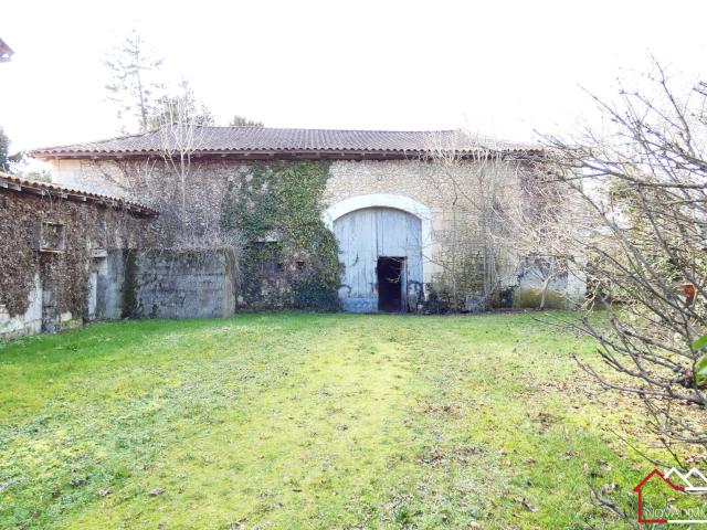 Maison 2 pièces 183 m²