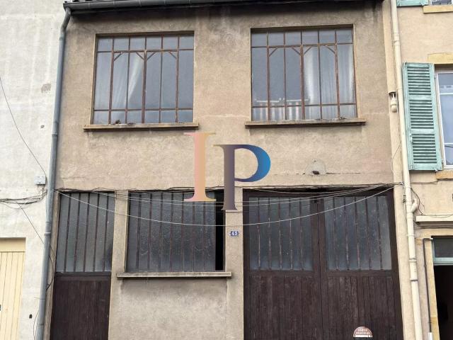 Maison 2 pièces 156 m²
