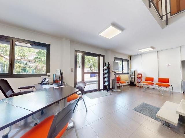 Maison 2 pièces 200 m²