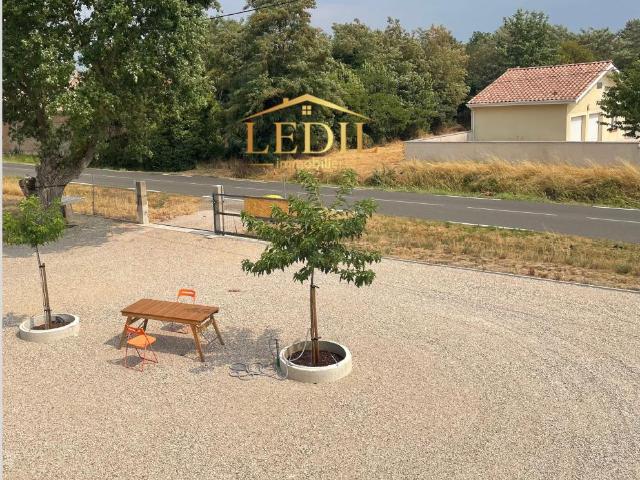 Maison 2 pièces 240 m²