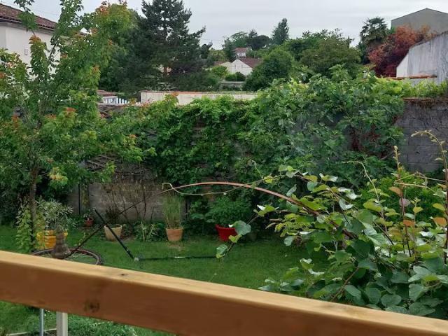Maison 2 pièces, 24 m² à louer à Saintes 17100