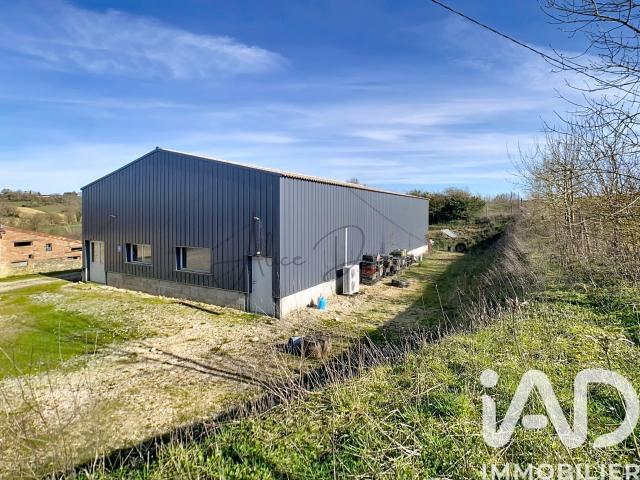 Maison 2 pièces 300 m²