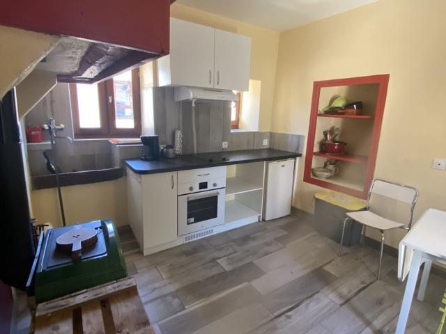 Maison 2 pièces, 30 m² à louer à Saint Sernin sur Rance 12380