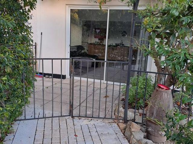 Maison 2 pièces, 30 m² à louer à Pourrières 83910
