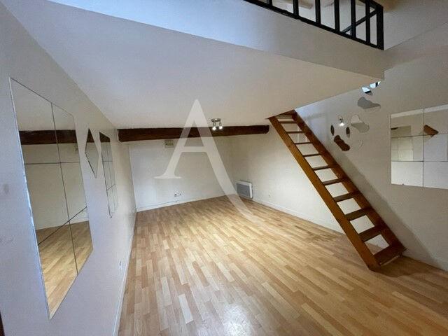 Maison 2 pièces, 32 m² à louer à Saint Denis de l'Hôtel 45550