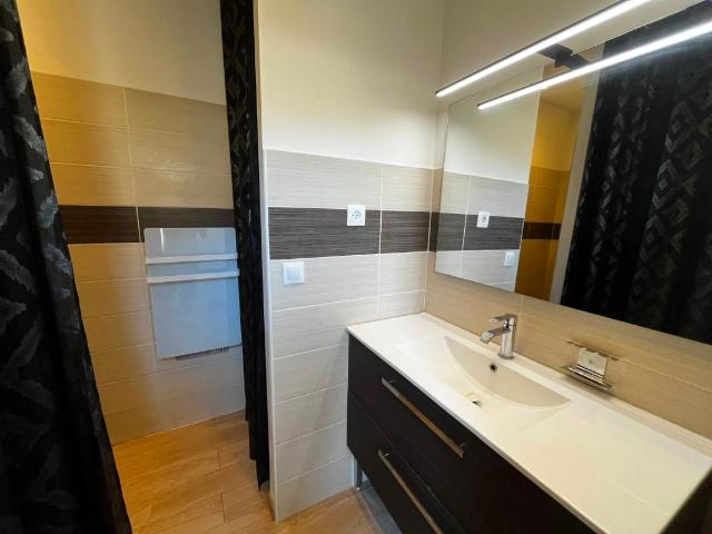 Maison 2 pièces, 35 m² à louer à Nîmes 30000