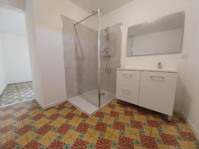 Maison 2 pièces, 39 m² à louer à Saint Thibéry 34630