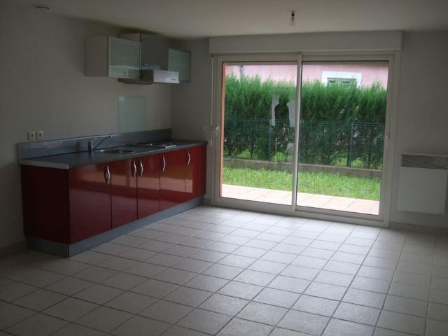 Maison 2 pièces, 40 m² à louer à Sauvagnon 64230