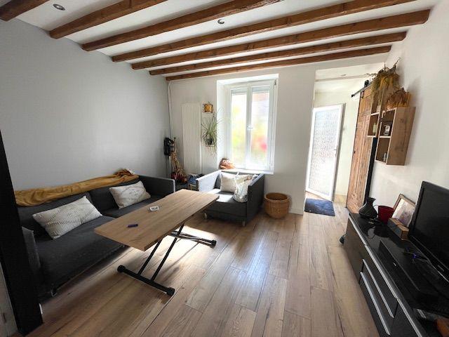 Maison 2 pièces, 41 m² à louer à Mézières sur Seine 78970
