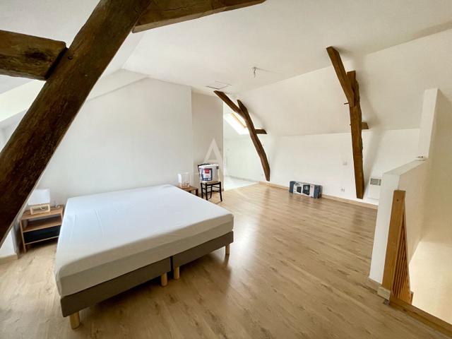 Maison 2 pièces, 48 m² à louer à Châtelain 53200