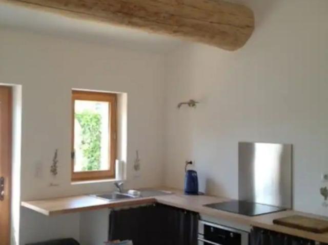 Maison 2 pièces, 48 m² à louer à Sauzet 26740
