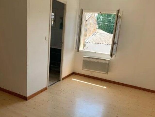 Maison 2 pièces, 50 m² à louer à Saint Denis de Pile 33910