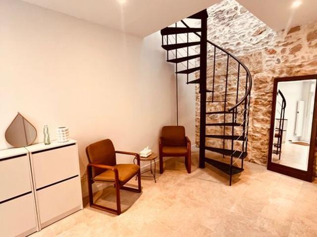 Maison 2 pièces, 51 m² à louer à Nîmes 30000