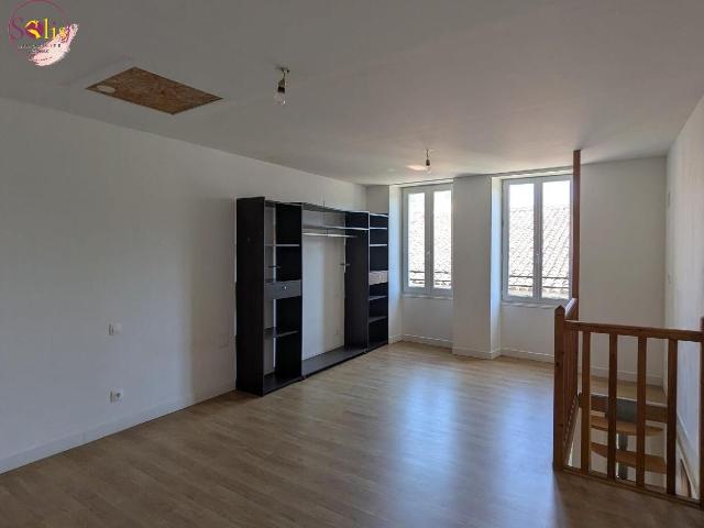 Maison 2 pièces, 54 m² à louer à Cognac 16100