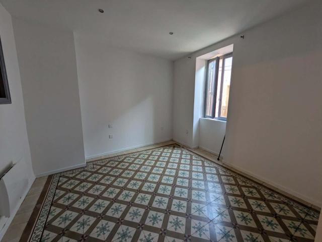 Maison 2 pièces, 55 m² à louer à Bessan 34550