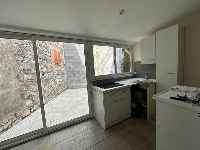 Maison 2 pièces, 55 m² à louer à Ruoms 07120