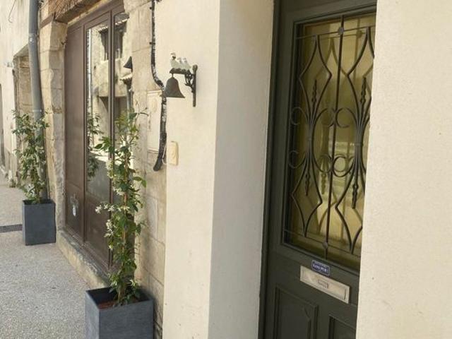 Maison 2 pièces, 55 m² à louer à Villeneuve lès Avignon 30400