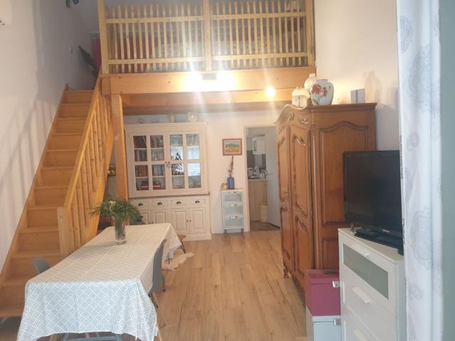 Maison 2 pièces, 60 m² à louer à Monteux 84170