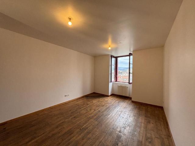 Maison 2 pièces, 60 m² à louer à Saint Chamond 42400