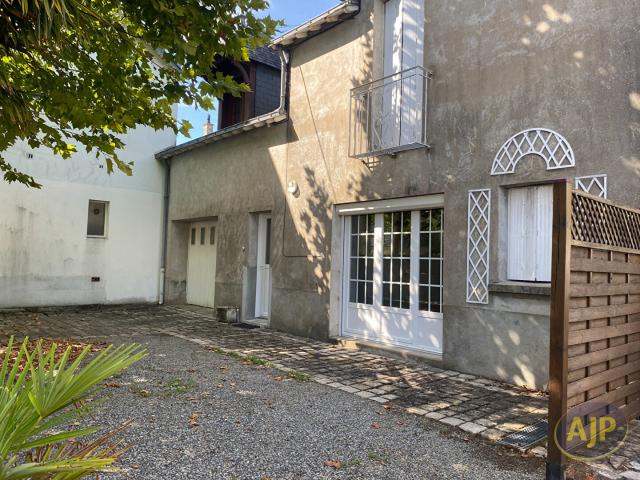Maison 2 pièces 64 m²