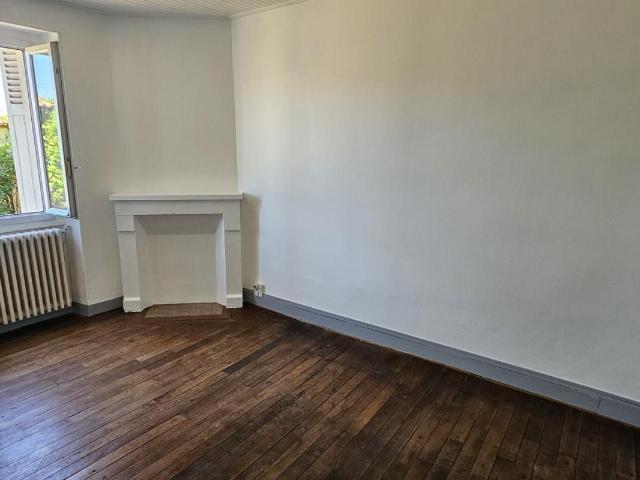 Maison 2 pièces, 70 m² à louer à Poitiers 86000