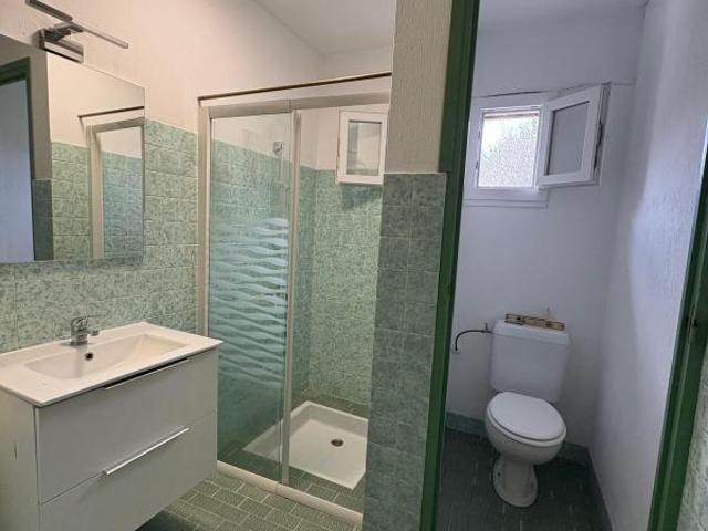 Maison 2 pièces, 77 m² à louer à Coaraze 06390