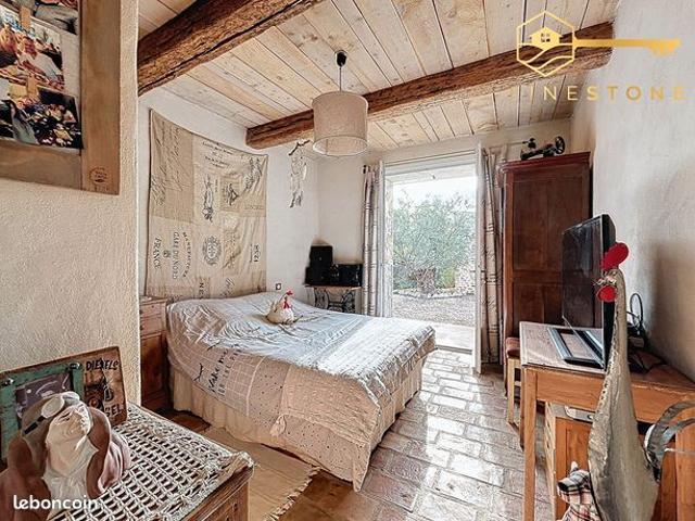 Maison 2 pièces 79 m²