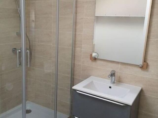 Maison 2 pièces, 80 m² à louer à Berson 33390