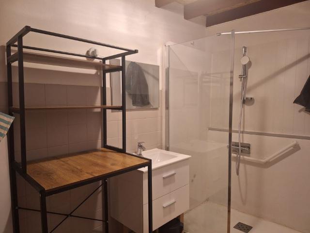 Maison 2 pièces, 80 m² à louer à Saint Bonnet sur Gironde 17150