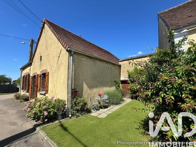 Maison 2 pièces 81 m²