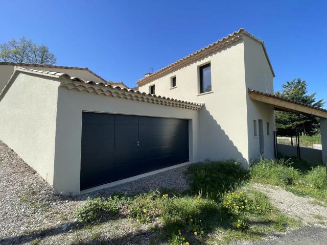 Maison 2 pièces 83 m²