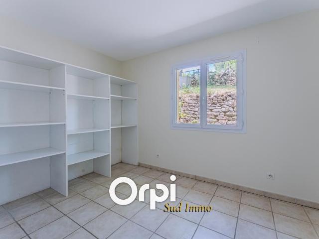 Maison 2 pièces, 92 m² à louer à Veyras 07000