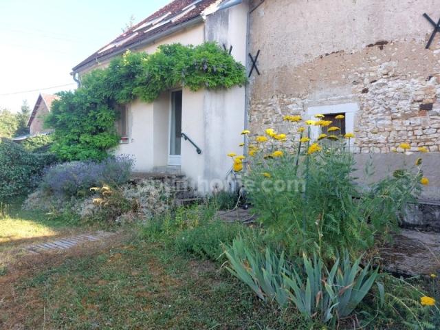 Maison 2 pièces 96 m²