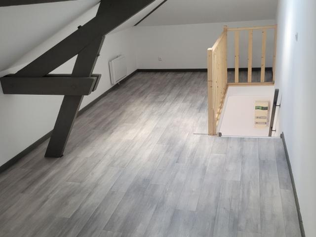 Maison 2 pièces, 60 m² à louer à Sissy 02240