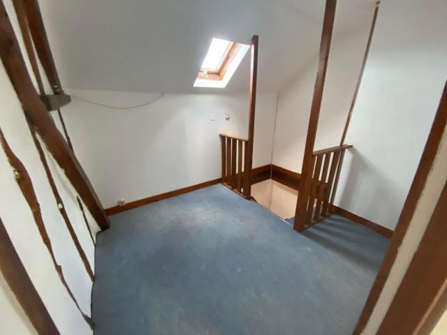 Maison 2 pièces, à louer à Hangest en Santerre 80134