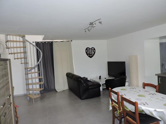 Maison 2 pièces Issé 58.50m² 550€ à louer