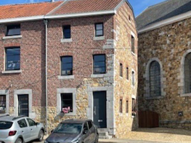 Maison 2CH à louer, 3 façades, Herve 47 caractères