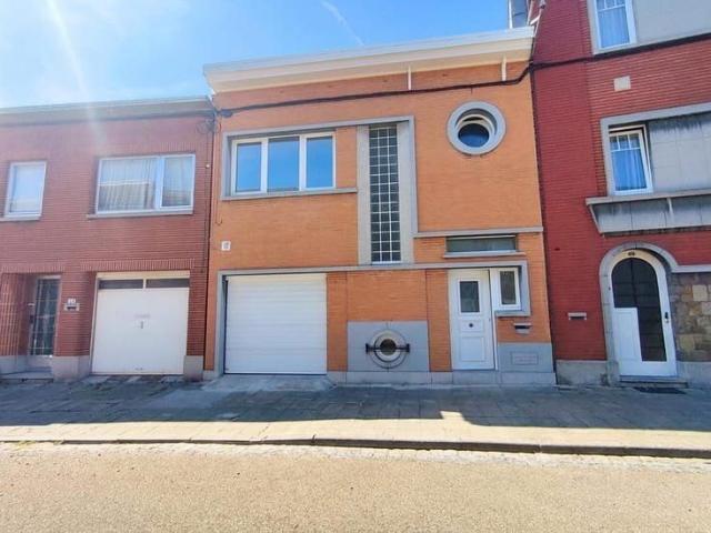 Maison 2ch+ bur+ garage+jardin