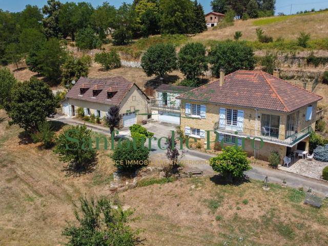 Maison 306 m²