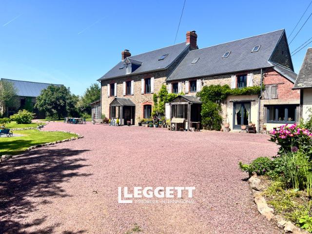 Maison 11 pièces 324 m²