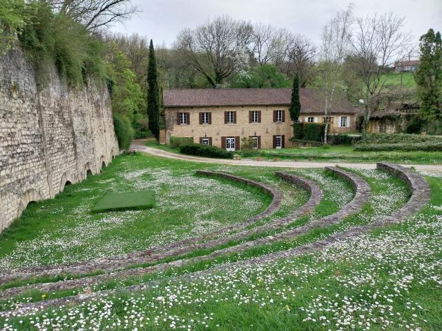 Maison 30 pièces 800 m²