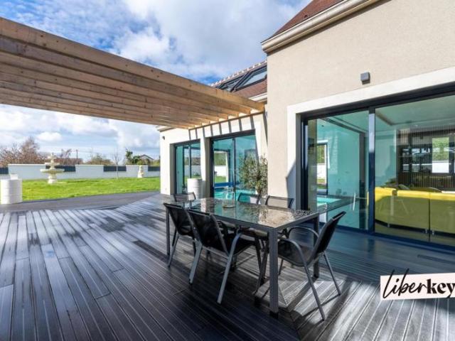 Maison 334 m2 8 pièces