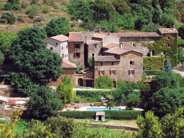 Maison 33 pièces 868 m²