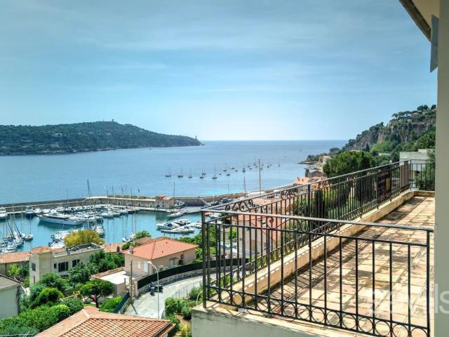 Maison 346 m²
