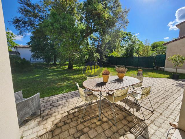 Maison 3/4 chambres 140m2 à Pessac vue sur le parc