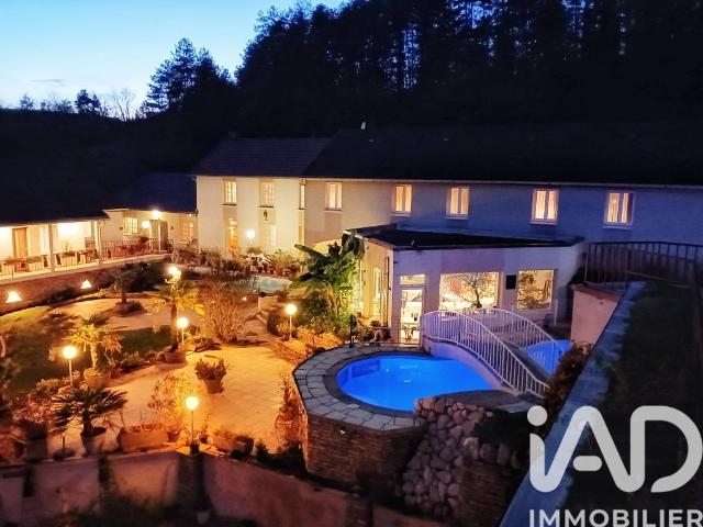 Maison 34 pièces 1 458 m²
