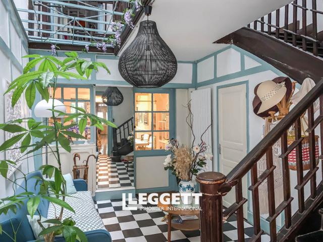 Maison 360 m²