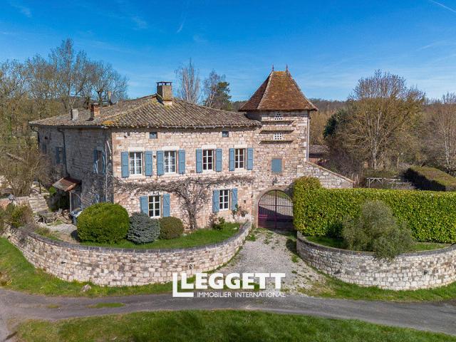 Maison 12 pièces 386 m²